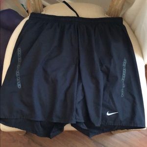 MENS NIKE DRI FIT SHORTS